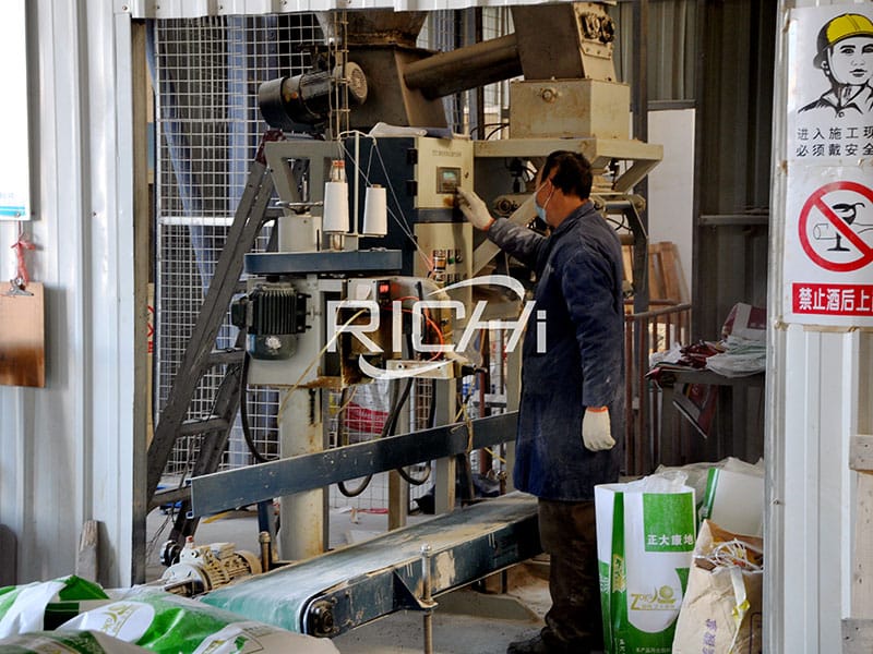 先进小型家禽饲料加工厂